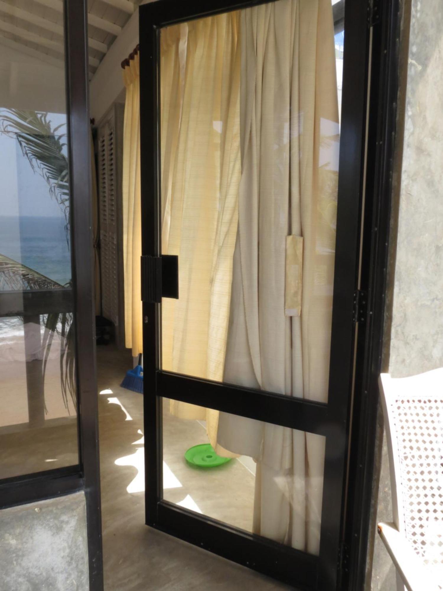 Mountain Wave Hotel And Surfshop Hikkaduwa Quarto foto